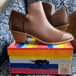 Rocketdog Bomer Smooth Bootie in Dark Brown